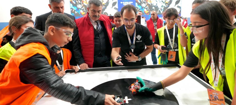 Bakan Tekin, 16. Uluslararası Millî Eğitim Bakanlığı Robot Yarışması'na Katıldı