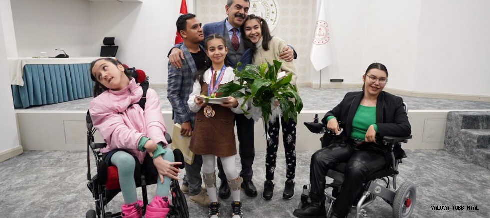 Bakan Tekin'den Dünya Engelliler Günü Mesajı