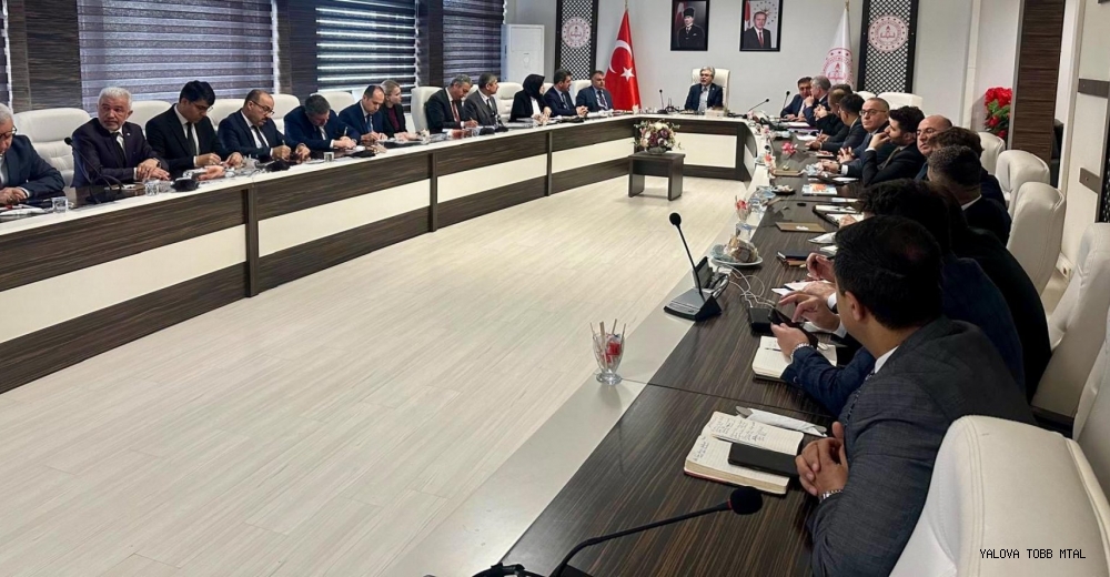 İstanbul'daki Depremin Ardından Eğitim Camiası Dayanışma İçin Sahaya İndi