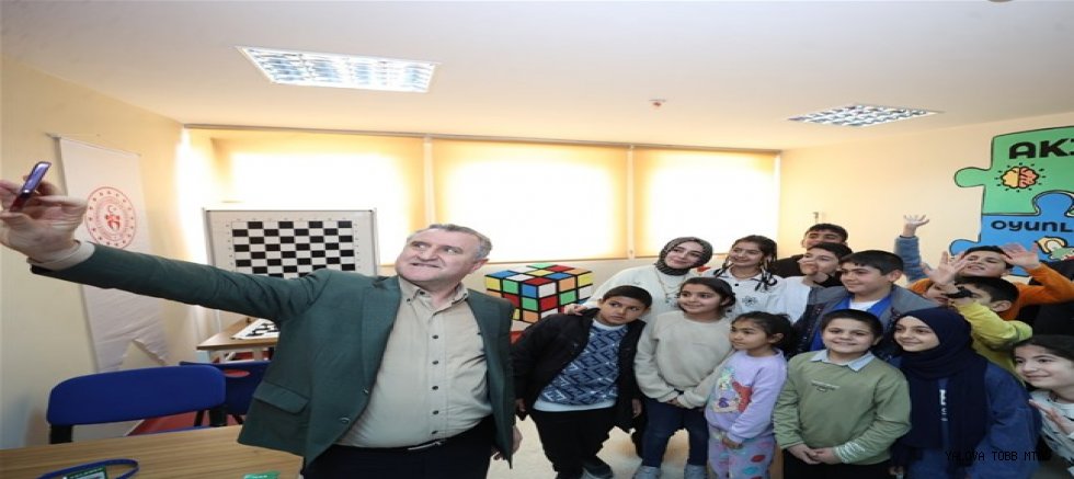 Bakan Bak: “Deneyap Teknoloji Atölyeleri, Milli Teknoloji Hamlesinin İtici Gücünü Oluşturuyor”