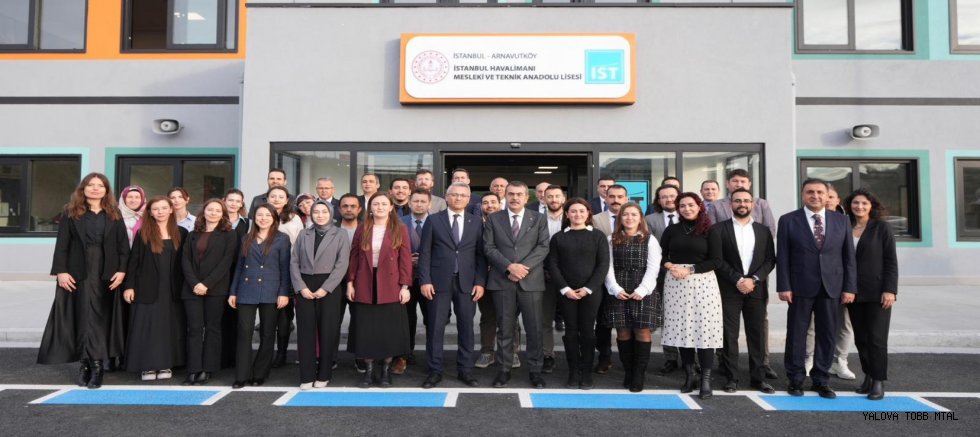 Bakan Tekin, Havacılık Sektörünün Geleceği Gençleri Yetiştiren Meslek Lisesini Ziyaret Etti