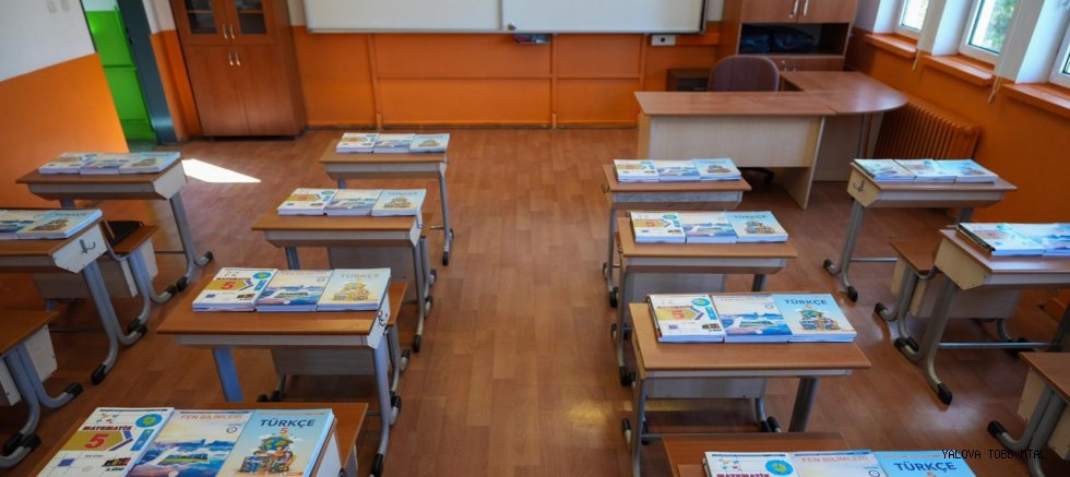 Ücretsiz Ders Kitapları Sıralardaki Yerini Almaya Başladı