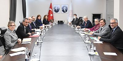 BAKAN ÖZER, AVRUPA EĞİTİM VAKFI HEYETİNİ KABUL ETTİ