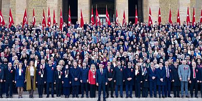 Bakan Tekin, 81 İlden Gelen Öğretmenlerle Anıtkabir'i Ziyaret Etti