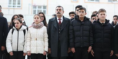 Deprem Şehitleri, Tüm Okullarda Saygı Duruşu İle Anılacak