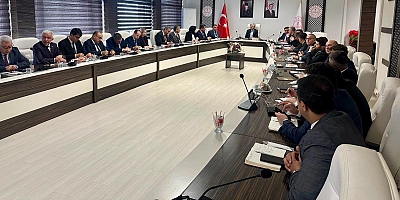İstanbul'daki Depremin Ardından Eğitim Camiası Dayanışma İçin Sahaya İndi