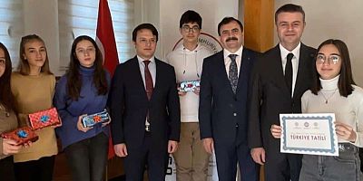 KOSOVA'DA EĞİTİM GÖREN ÖĞRENCİLER, 