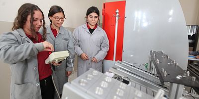 MEB, ULUSLARARASI MESLEK LİSELERİNİ YAYGINLAŞTIRIYOR
