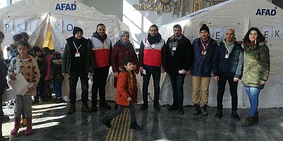 MİLLÎ EĞİTİM BAKANLIĞI DEPREM BÖLGESİNDE YARALARI SARMAK İÇİN VAR GÜCÜYLE ÇALIŞIYOR