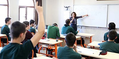ÖĞRETMENLERİN İL İÇİ İSTEĞE BAĞLI YER DEĞİŞTİRME KILAVUZU YAYIMLANDI