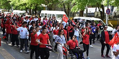 TOBB MTAL’den 19 Mayıs Atatürk’ü Anma, Gençlik ve Spor Bayramı Yürüyüşüne Tam Katılım