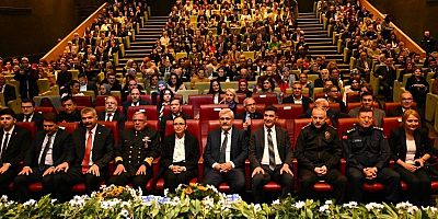 Yalova’da 24 Kasım Öğretmenler Günü Kutlama Programı Gerçekleştirildi