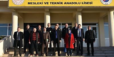Yalova TOBB Mesleki ve Teknik Anadolu Lisesi, Mesleki Eğitim Toplantısına Ev Sahipliği Yaptı